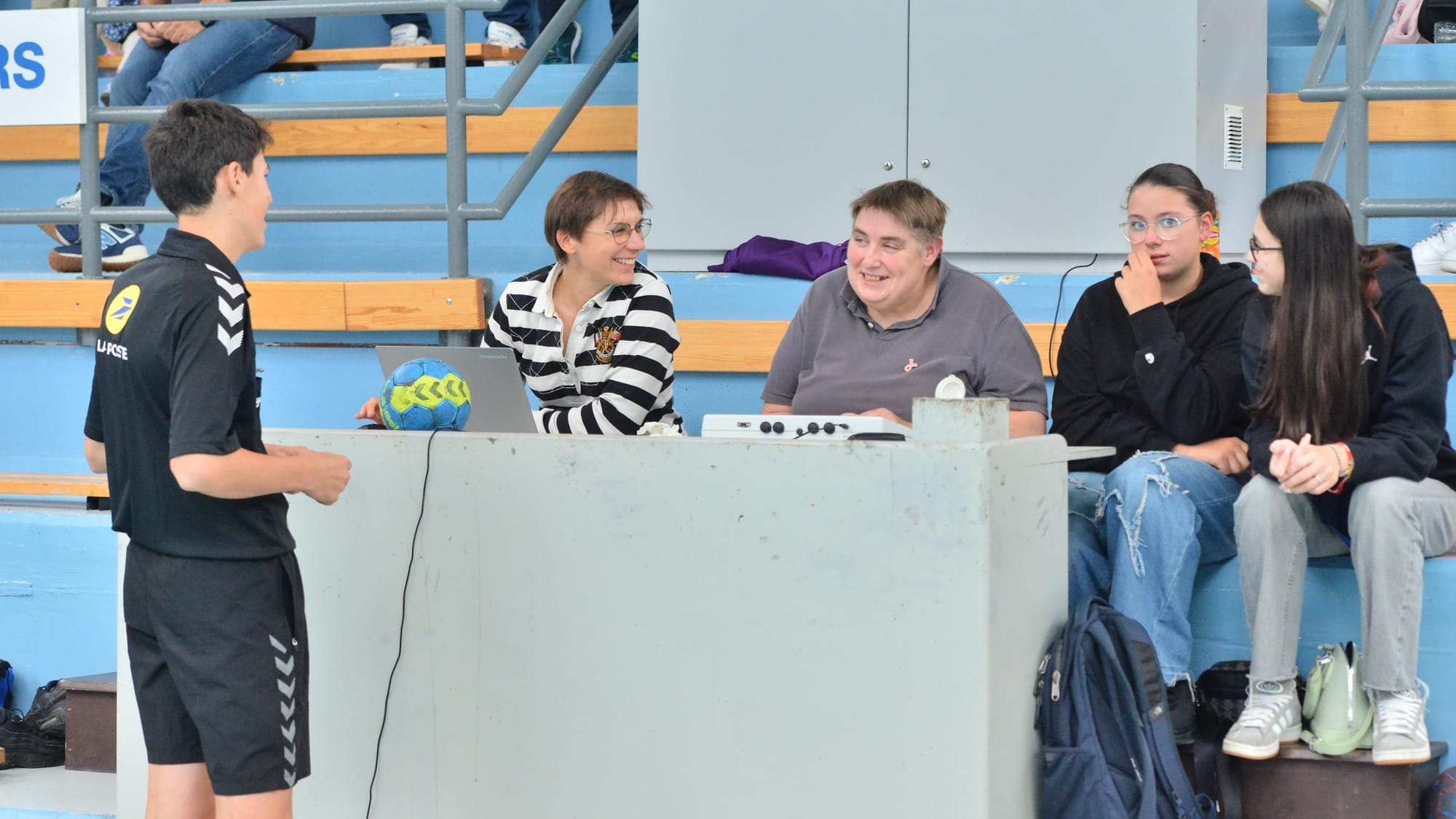 Laurence, L'âme du SCHL : Toujours au service du club.